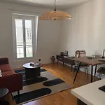 Renovated Flat Near Tour Eiffel