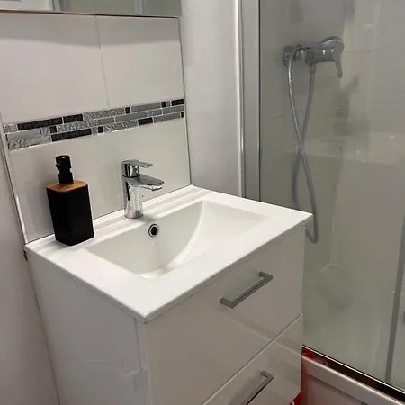 Renovated Flat Near Tour Eiffel Apartment