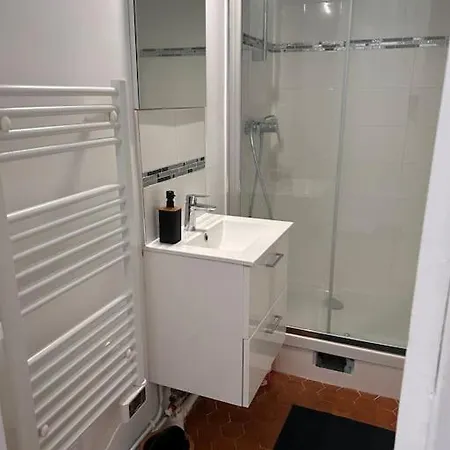Renovated Flat Near Tour Eiffel * Paris